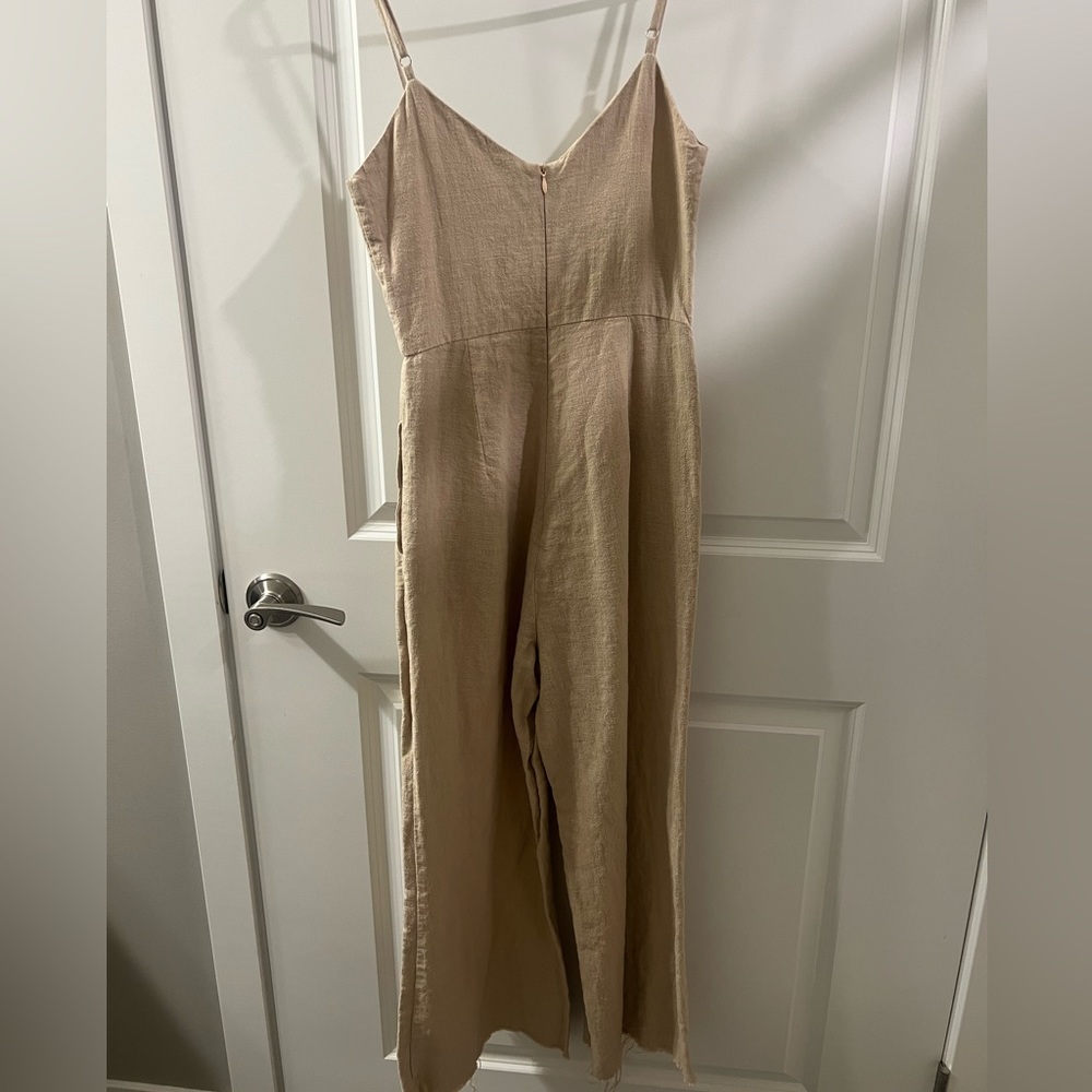 Beige jumpsuit - Picture 5 of 7